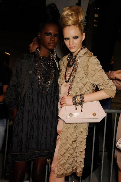 Look 52